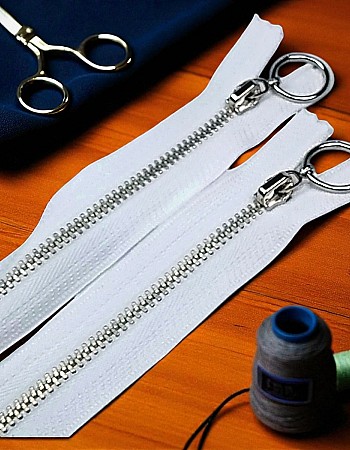 Metal Zipper 25 cm #5 0,27 yrd Metal Toothed White Bottom ZPHSN0025T5