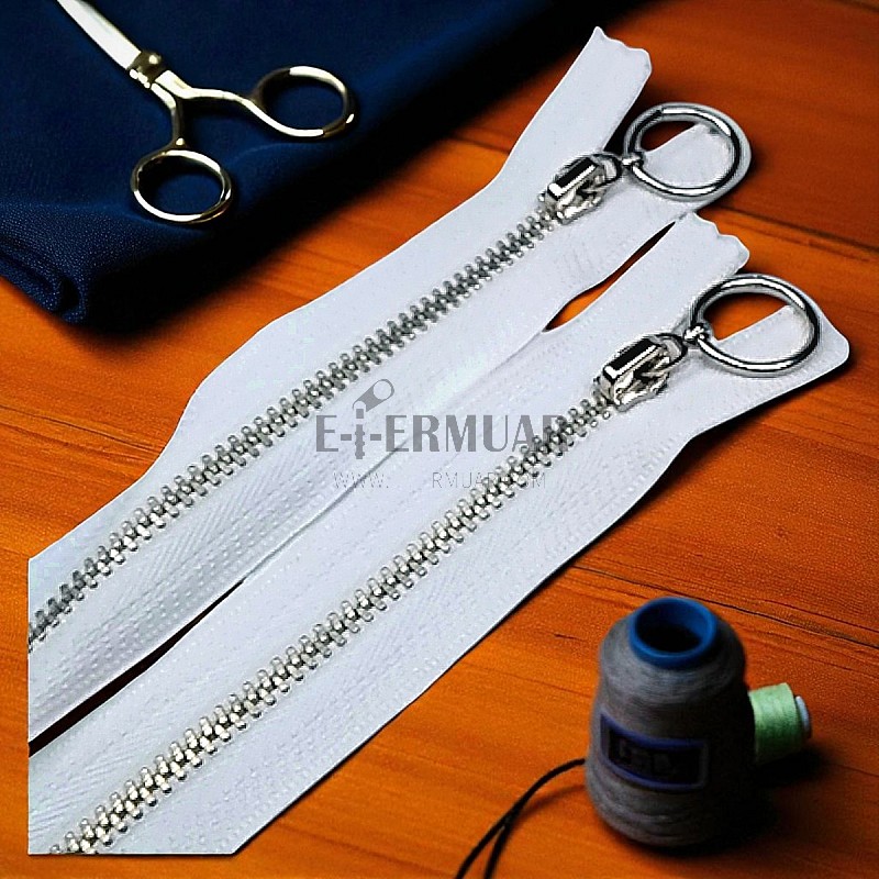 Metal Zipper 25 cm #5 0,27 yrd Metal Toothed White Bottom ZPHSN0025T5