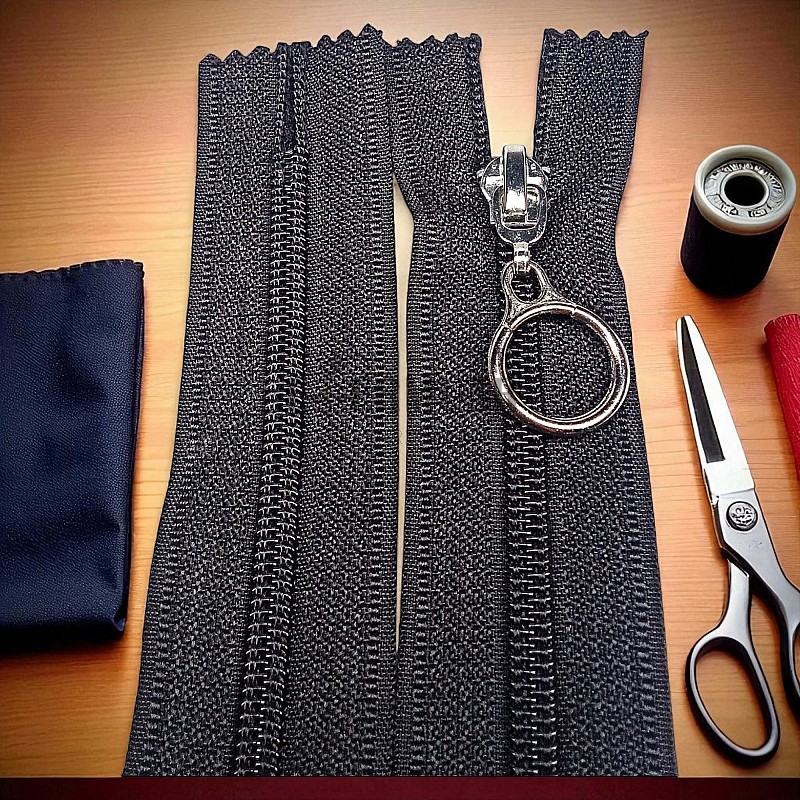 Bag Zipper with Ring Handle #5 37 cm / 0,40 yrd- Close End ZPHSN0037T10