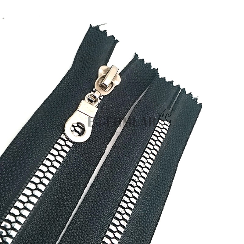 Metal Gear 30 cm Zipper Bottom ZPS0030T6PROMO