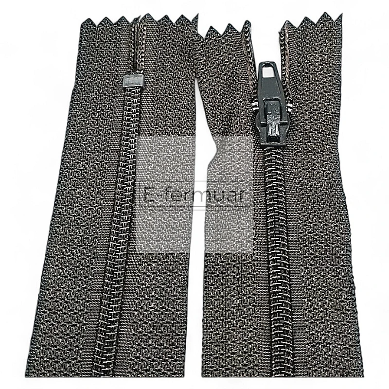 Pants and Skirt Zippers 7" - 18 cm #3 Nylon Coat Zipper – Close End ZPHSN0018T5