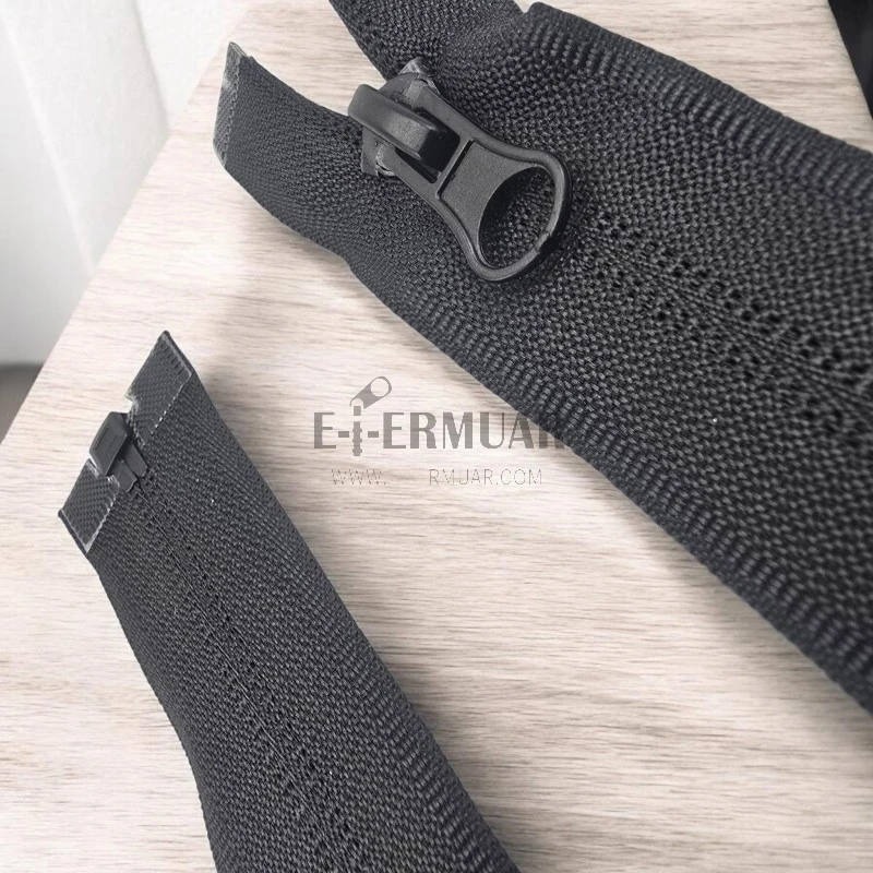 72 cm Nylon Jacket Zipper Open End (Separate) - NC0072T10