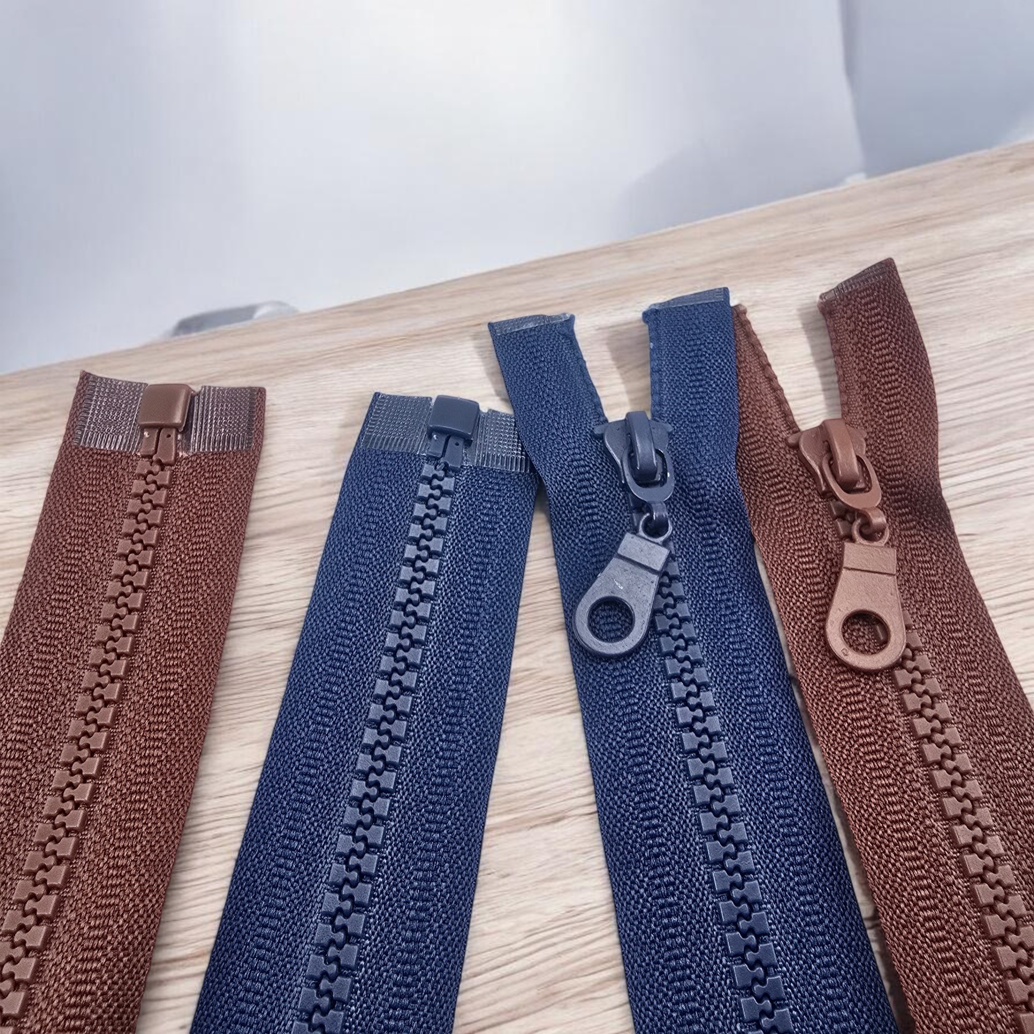 70 cm T6 Kemik Dişli Separe Fermuar – Açık Uçlu Mont, Ceket ve Kaban Fermuarı